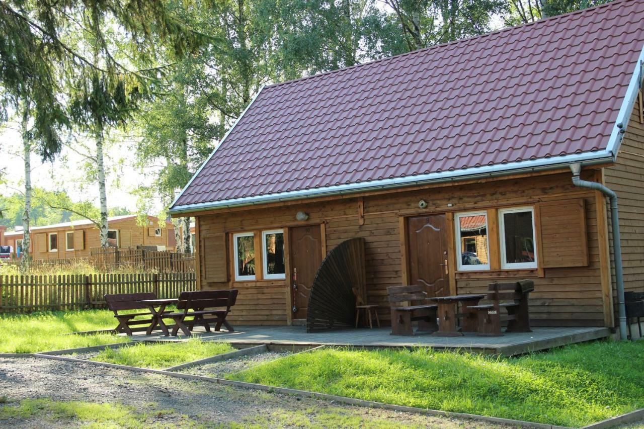 Domki Nad Jeziorem W Karlowicach Karlowice Exterior photo