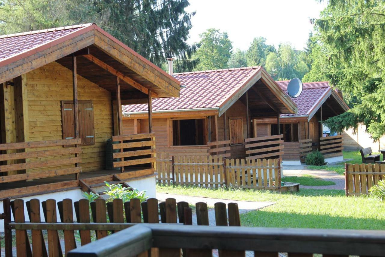 Domki Nad Jeziorem W Karlowicach Karlowice Exterior photo